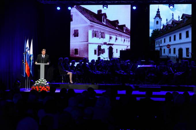 Predsednik republike in Tanja Pečar na proslavi ob dnevu Rudolfa Maistra