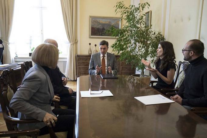 Predsednik republike sprejel predstavnika Zveze društev gluhih in naglušnih Slovenije