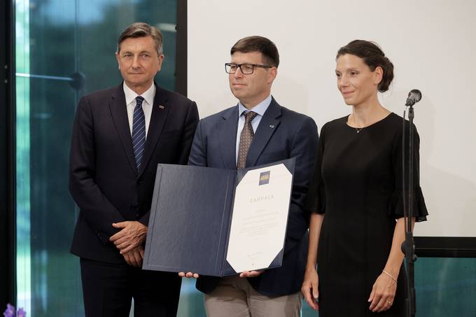 Predsednik Pahor Sindikatu obrti in podjetništva Slovenije vročil ob 70-letnici delovanja vročil Zahvalo predsednika Republike Slovenije: »Verjamem v sindikalizem in sindikalno sodelovanje«