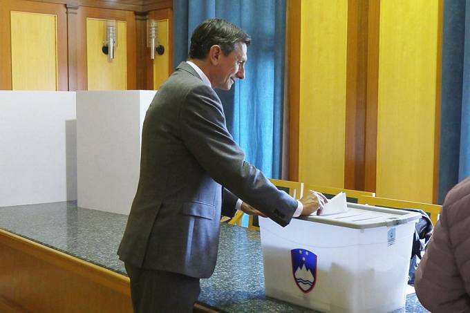 Predsednik Pahor se je udeležil predčasnih volitev v Evropski parlament