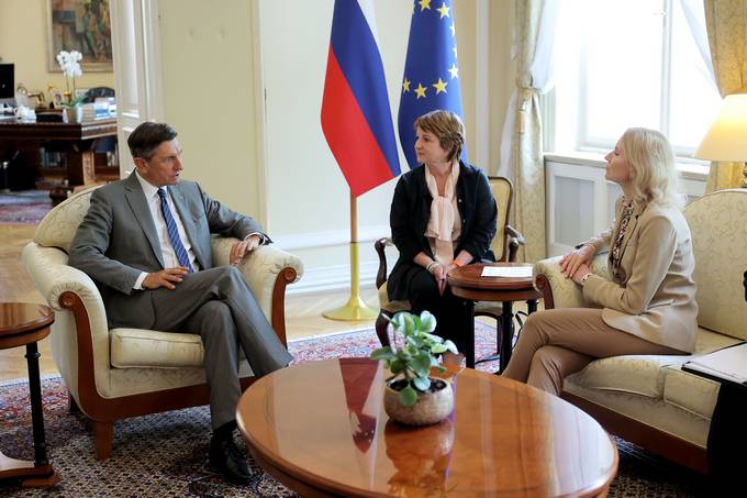 Predsednik Pahor je sprejel podpredsednico parlamenta Ukrajine Oleno Kondratiuk