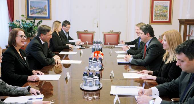 Predsednik republike Borut Pahor sprejel ministra za zunanje zadeve Romunije Titusa Corlăţeana