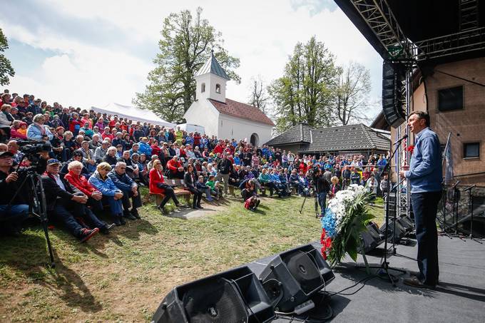 Predsednik Pahor na tradicionalnem 43. praznovanju delavskega praznika na Joštu nad Kranjem