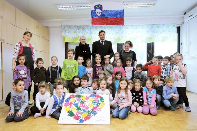 Predsednik republike na obisku v Kranjskih vrtcih - enoti Čebelice