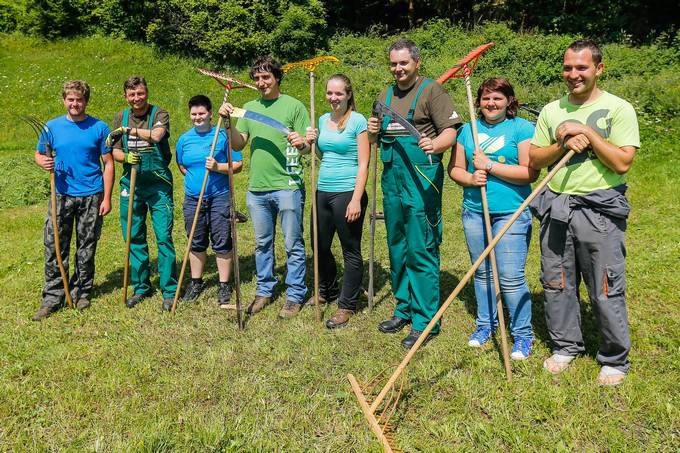 Predsednik republike Borut Pahor je nadaljeval projekt »SKUPAJ Spodbujajmo drug drugega«, na kmetiji Goličnik v Šmihelu nad Mozirjem