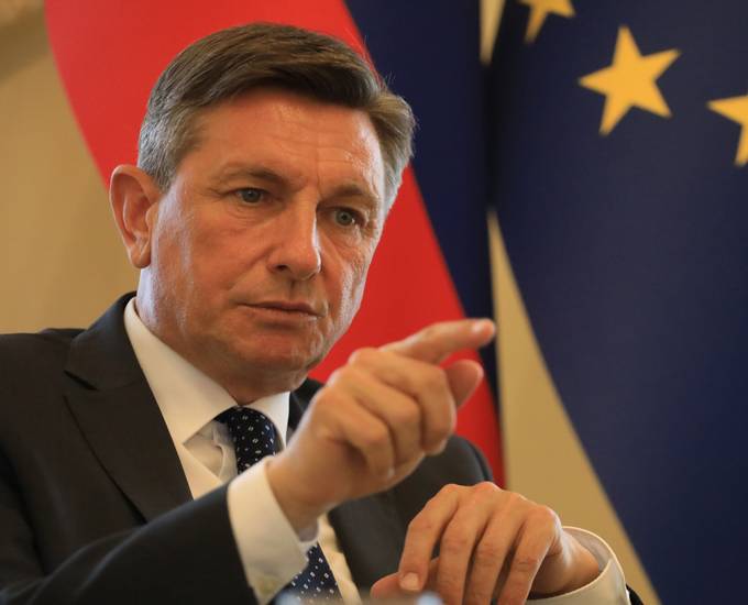 Pogovor predsednika Pahorja za sobotno prilogo časopisa Večer