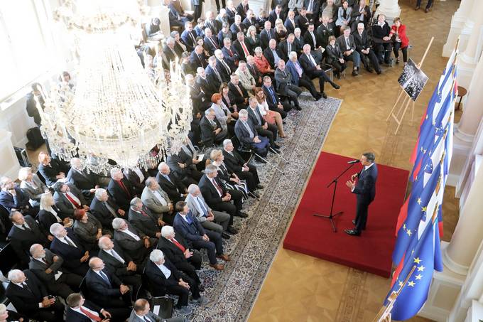 V Predsedniški palači sprejem v počastitev 30. obletnice razglasitve amandmajev k Ustavi Socialistične republike Slovenije