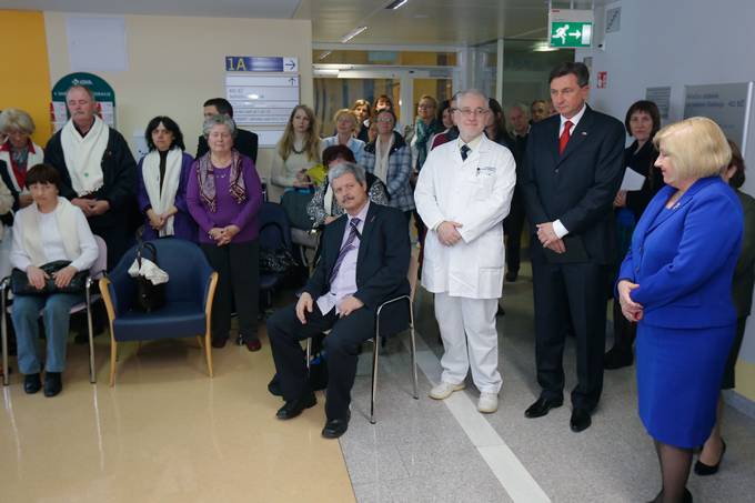 Predsednik republike Borut Pahor se je ob svetovnem dnevu parkinsonove bolezni srečal s člani društva Trepetlika