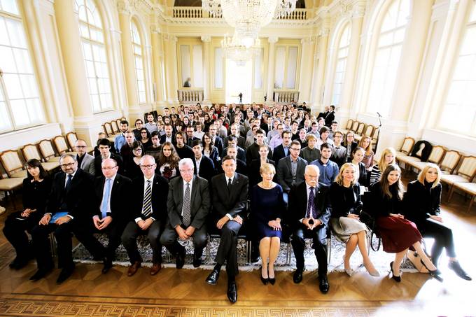 Predsednik republike priredil sprejem za novo generacijo mladih raziskovalk in raziskovalcev