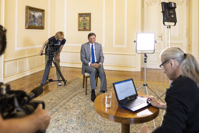 Pogovor predsednika republike Boruta Pahorja za oddajo Studio City