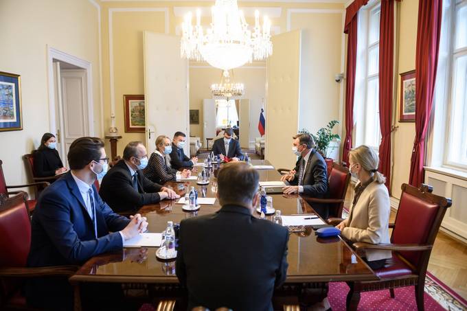 Predsednik Pahor se je sestal z vodjo in člani delegacije Državnega zbora RS za plenarna zasedanja Konference o prihodnosti Evrope