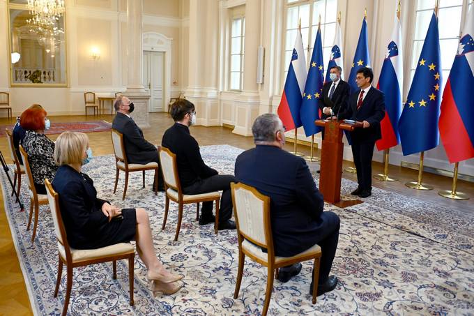 Ob mednarodnem dnevu človekovih pravic sta predsednik Pahor in Varuh človekovih pravic Svetina podala izjavi v Predsedniški palači