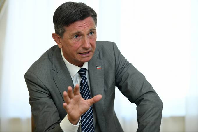 Intervju predsednika Pahorja za hvraški Večernji list