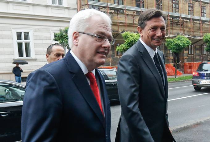 Predsednik Republike Slovenije Borut Pahor na neformalni pogovor sprejel predsednika Republike Hrvaške dr. Iva Josipovića