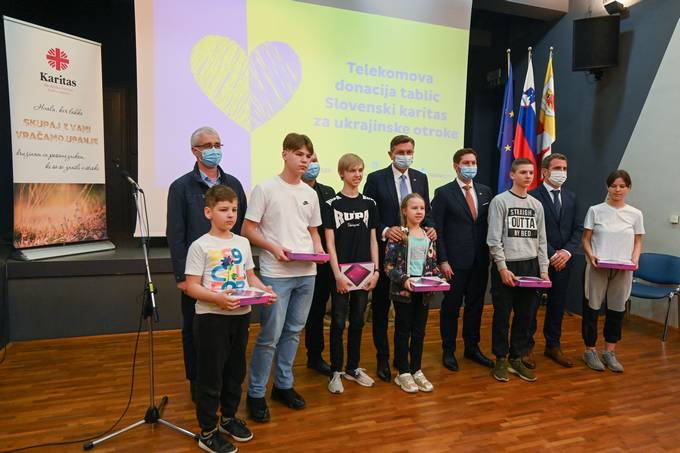 Predsednik republike na dobrodelnem dogodku Škofijske Karitas Novo mesto