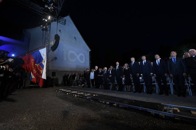 Predsednik Republike Slovenije Borut Pahor se je udeležil državne proslave ob 100. obletnici združitve prekmurskih Slovencev z matičnim narodom