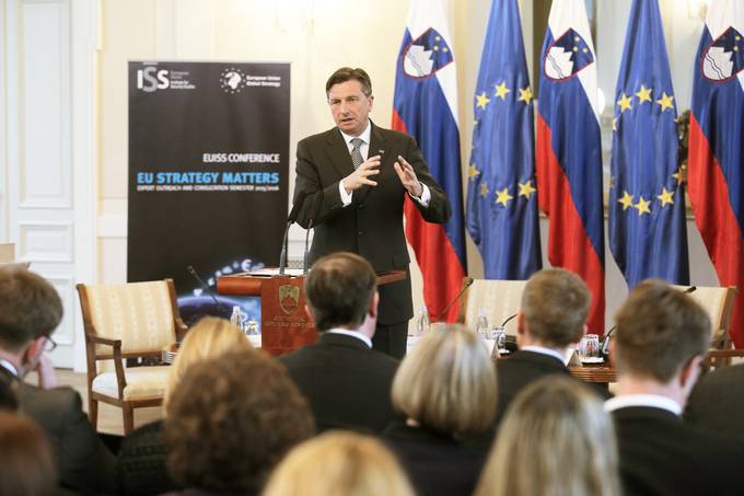 Predsednik Republike Slovenije Borut Pahor je danes nagovoril udeležence razprave "Migracije in človekova varnost"