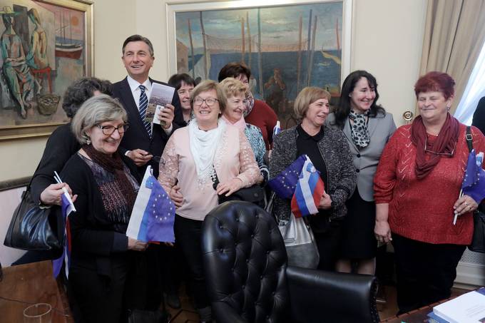V Predsedniški palači dan odprtih vrat ob dnevu samostojnosti in enotnosti