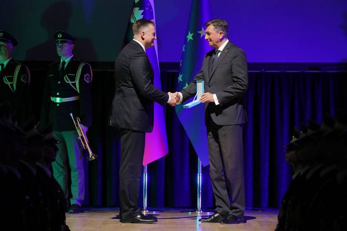 Predsednik Pahor je na posebni slovesnosti vročil državno odlikovanje, ki ga je prejela Judo zveza Slovenije