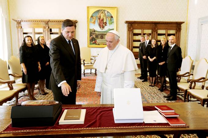Predsednik republike Borut Pahor na povabilo papeža Frančiška na uradnem obisku pri Svetem sedežu