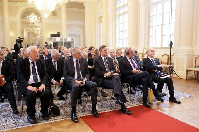 Mednarodna konferenca »Strpnost in demokracija za mir v Evropi«, ki so jo skupaj priredili predsednik republike, Slovenska akademija znanosti in umetnosti ter Evropska akademija znanosti in umetnosti iz Salzburga