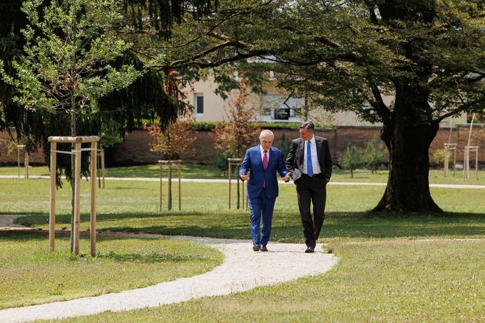 Predsednik Pahor in albanski predsednik Meta: Zahodni Balkan se mora hitreje integrirati v EU