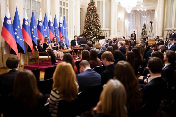 Predsednik republike je priredil sedmi tradicionalni sprejem in pogovor z Društvom v tujini izobraženih Slovencev (VTIS)