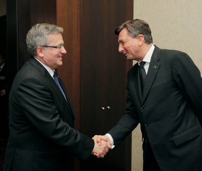 Predsednik republike na 18. Vrhu predsednikov držav Srednje Evrope - bilateralno srečanje s predsednikom Republike Poljske Bronisławom Komorowskim.