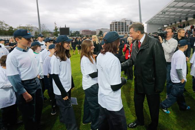 Predsednik republike Borut Pahor se je v Kopru udeležil 16. kongresa Gasilske zveze Slovenije, kjer si je ogledal parado gasilcev in gasilske tehnike