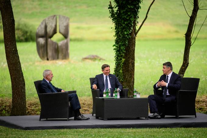 Predsednik Pahor priredil že tretje srečanje predsednikov Slovenije, Avstrije in Hrvaške v Sloveniji