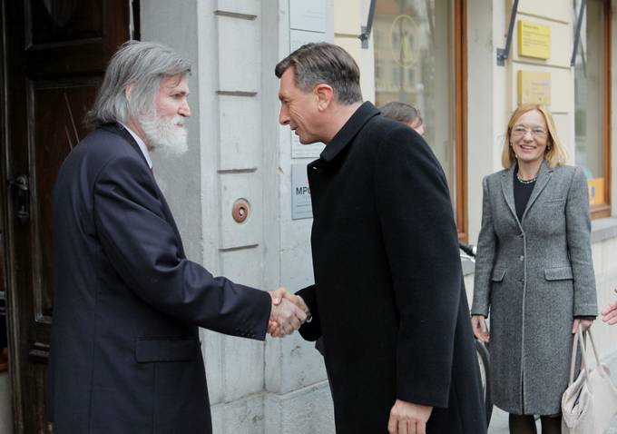 Predsednik Republike Slovenije Borut Pahor se je udeležil simpozija v počastitev 150-letnice Slovenske matice z naslovom "Slovenska matica – 150 let dela za slovensko kulturo in znanost" in nagovoril zbrane tudi v vlogi predsednika Častnega odbora za proslavo 150–letnice Slovenske matice.