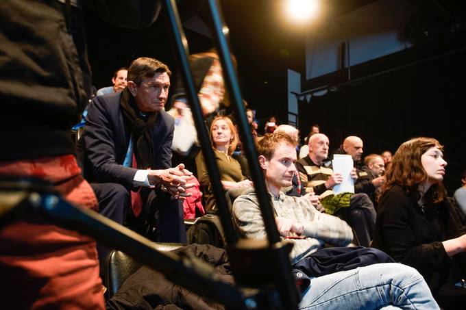 Predsednik Pahor se je na povabilo Mladih za podnebno pravičnost udeležil okrogle mize o razogljičenju Slovenije