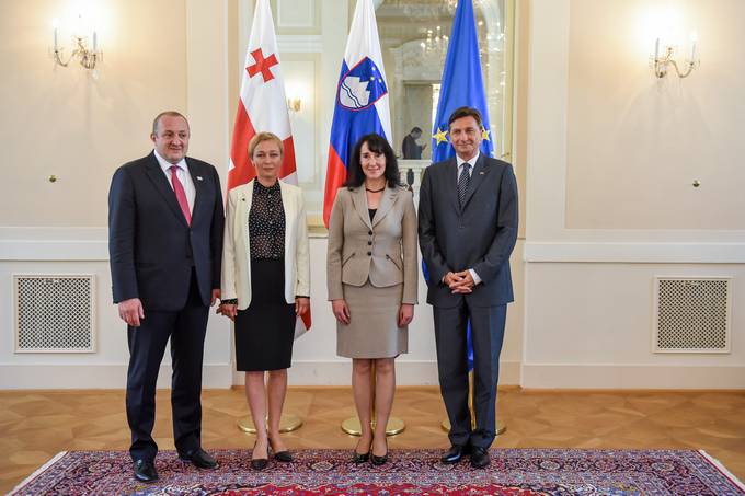 Predsednik Republike Slovenije Borut Pahor z gospo Tanjo Pečar in predsednik Gruzije Giorgio Margvelašvili s soprogo Mako Chichuo v Predsedniški palači