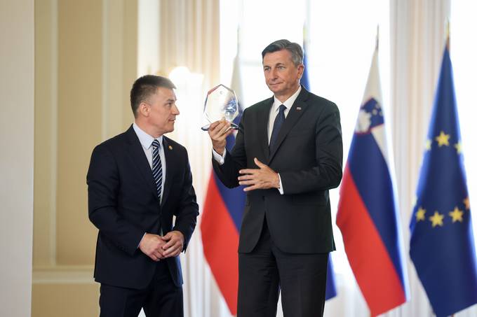 Predsednik Pahor prejel najvišje priznanje Zveze za mednarodni šport za vse