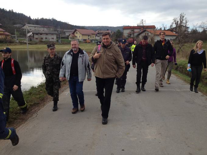 Predsednik Republike Slovenije Borut Pahor je obiskal poplavljena območja občine Stari trg pri Ložu in občine Ilirska Bistrica z vasmi Knežak, Bač in Koritnice, ki so utrpela največjo škodo ob nedavnih padavinah