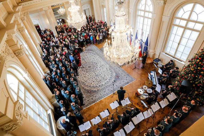 Ob državnem prazniku dnevu samostojnosti in enotnosti v Uradu predsednika Republike Slovenije dan odprtih vrat