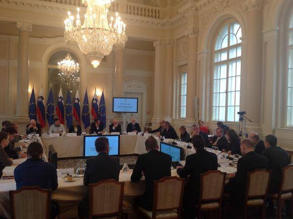 Slovenija 2030 - "Slovenija 2030 – Smeri tehnološkega napredka, smeri družbenih sprememb"