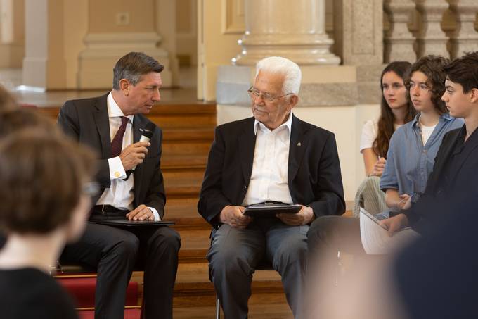 prof. dr. Janez Žmavc, predsednik Društva ukradenih otrok