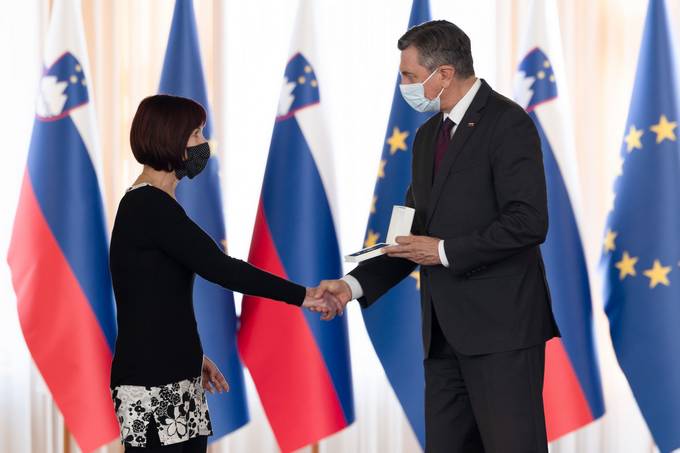 Predsednik Republike Slovenije Borut Pahor je na posebni slovesnosti v Predsedniški palači vročil državno odlikovanje častni znak svobode Republike Slovenije Milanu Klemenčiču za izredne zasluge pri uveljavljanju in obrambi samostojnosti in suverenosti Republike Slovenije. V imenu pokojnega Milana Klemenčiča je odlikovanje sprejela njegova soproga, gospa Snežna Klemenčič.
