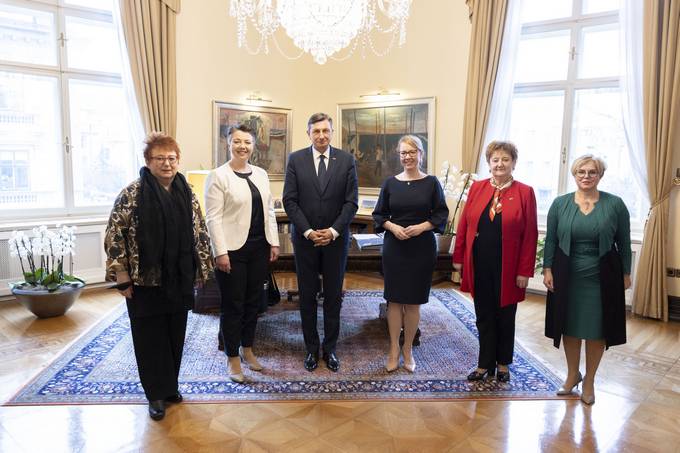 Predsednik Pahor sprejel štiri pripadnice slovenske narodne manjšine, članice nacionalnih parlamentov vseh štirih sosednjih državah
