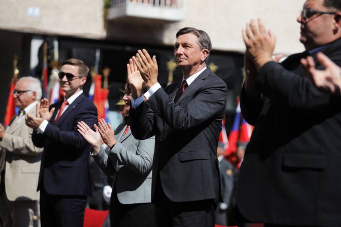 Predsednik republike Borut Pahor in gospa Tanja Pečar sta se v Idriji udeležila proslave ob dnevu vrnitve Primorske k matični domovini