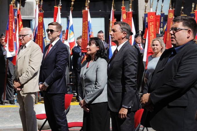 Predsednik republike Borut Pahor in gospa Tanja Pečar sta se v Idriji udeležila proslave ob dnevu vrnitve Primorske k matični domovini