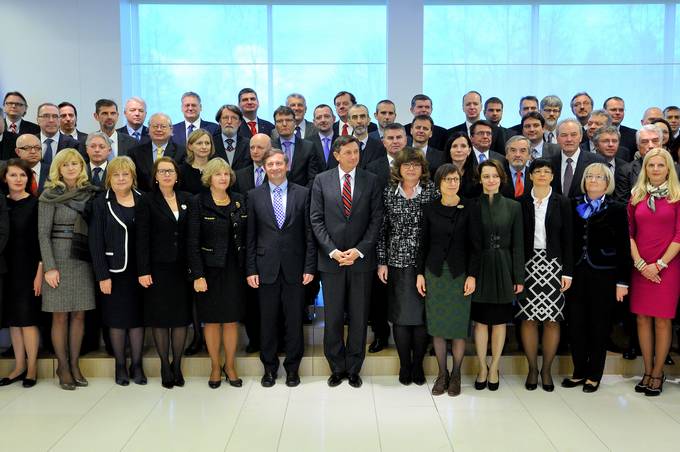 Predsednik republike Borut Pahor se je na Brdu pri Kranju udeležil 18. rednega letnega posveta slovenske diplomacije