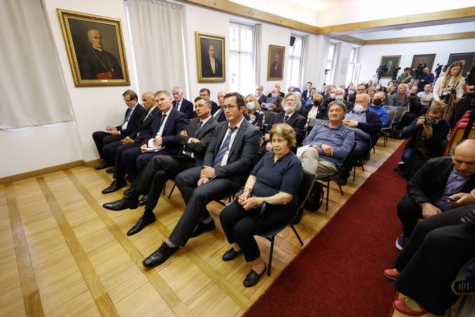 Predsednik republike Pahor osrednji govornik na simpoziju Jože Pučnik v spominu sodobnikov in zgodovinskem spominu