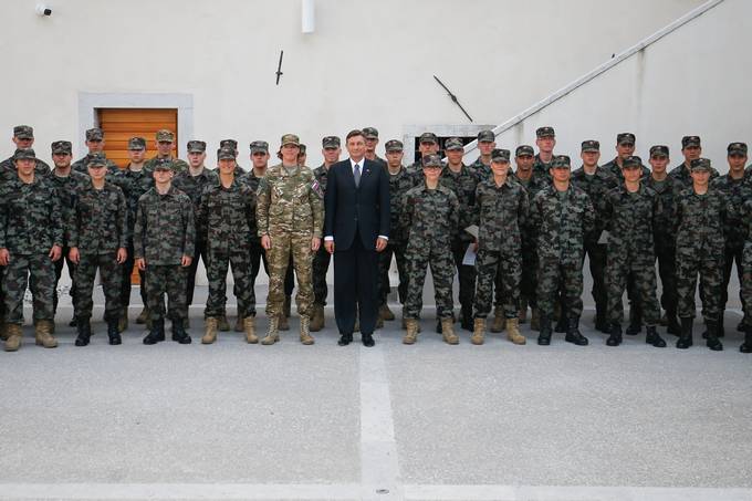 Predsednik Pahor na slovesnosti ob prisegi kandidatk in kandidatov za vojaka generacije "Marec 2017"