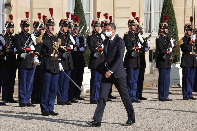 Sprejem predsednika Pahorja ob prihodu v Elizejsko palačo