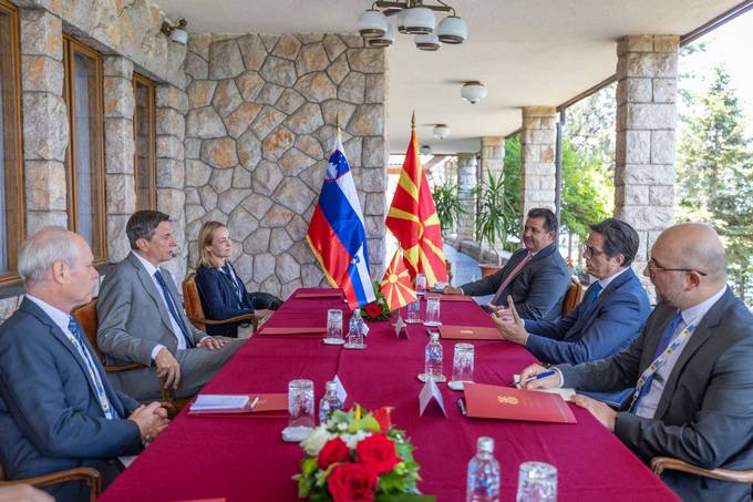 Predsednik Pahor na Prespanskem forumu: “Slovenija si bo v času predsedovanja iskreno prizadevala za rešitev bolgarske blokade Severne Makedonije”