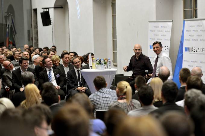 Pogovor s predsednikom republike Borutom Pahorjem in glavnim znanstvenikom IBM za področje analitike Jeffom Jonasom v okviru dogodka Mreže idej.