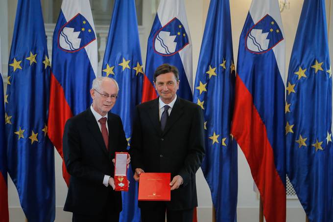 Predsednik Pahor vročil red za izredne zasluge nekdanjemu predsedniku ES Hermanu Van Rompuyu