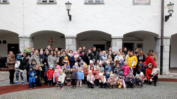Predsednik Pahor obiskal Uršulinski zavod ob 320-letnici prihoda uršulink v Ljubljano in ob 20-letnici Angelinega vrtca, prvega vrtca montessori v Sloveniji